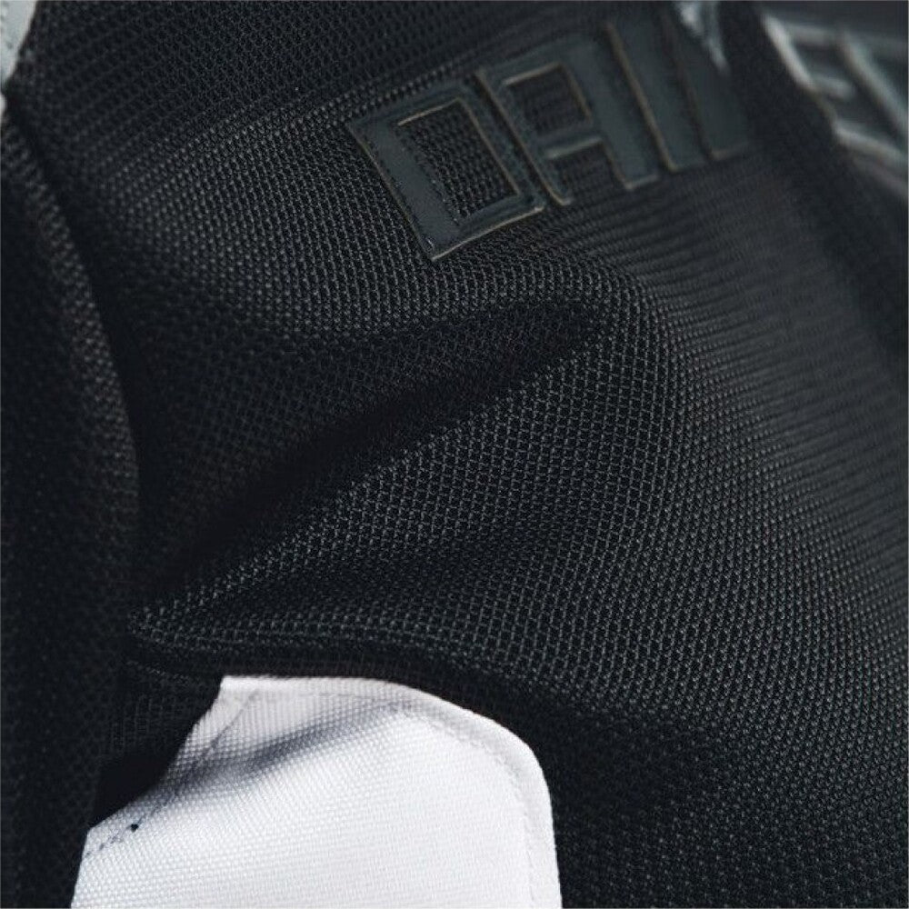 12_geaca-moto-textila-dama-hydraflux-2-air-d-dry-black-charcoal-gray-lava-red-23.jpg