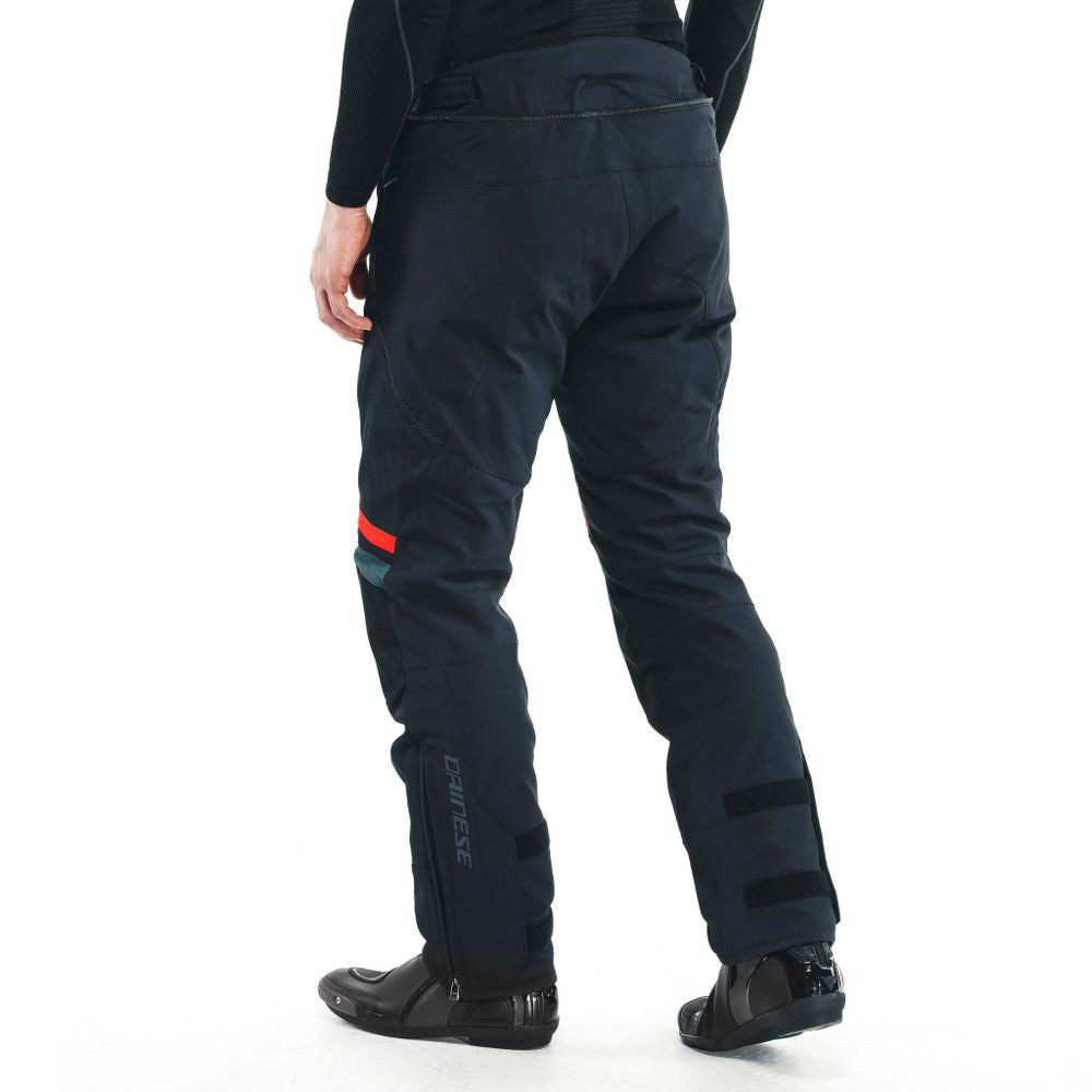 10_pantaloni-moto-textili-touring-carve-master-3-gore-tex-black-lava-red-25.jpg