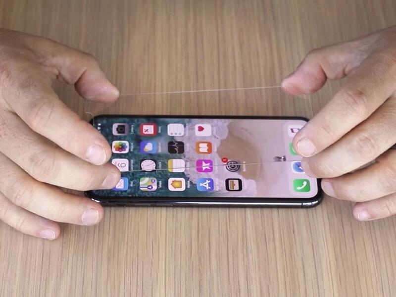 Folie de protecție Quad Lock® pentru iPhone 14