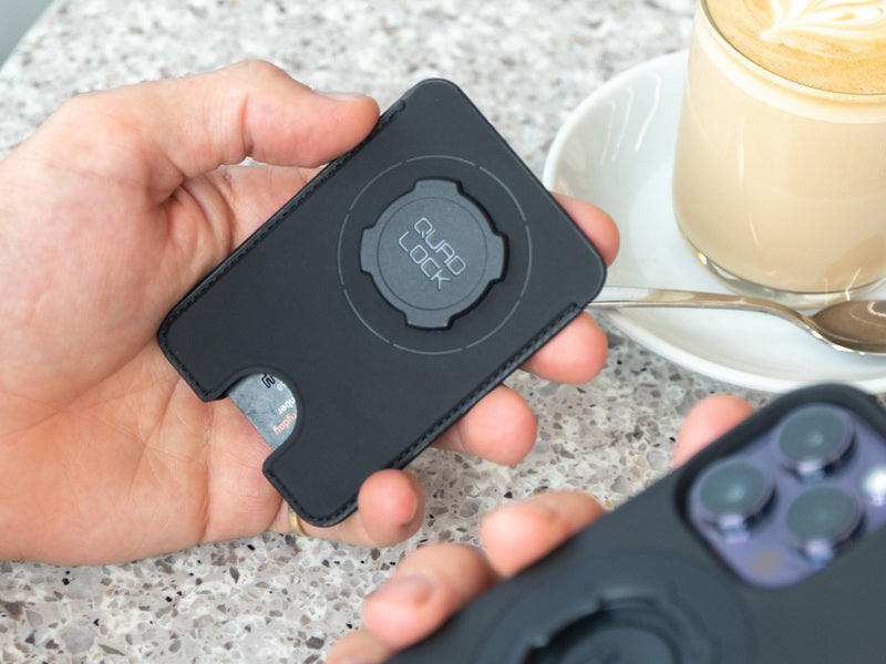 Accesorii MAG Wallet