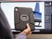 Husă Quad Lock® pentru  iPad MAG