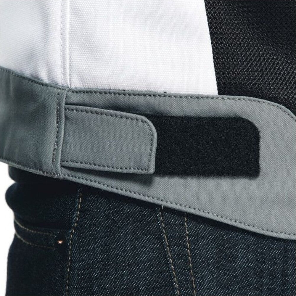 11_geaca-moto-textila-dama-hydraflux-2-air-d-dry-black-charcoal-gray-lava-red-23.jpg