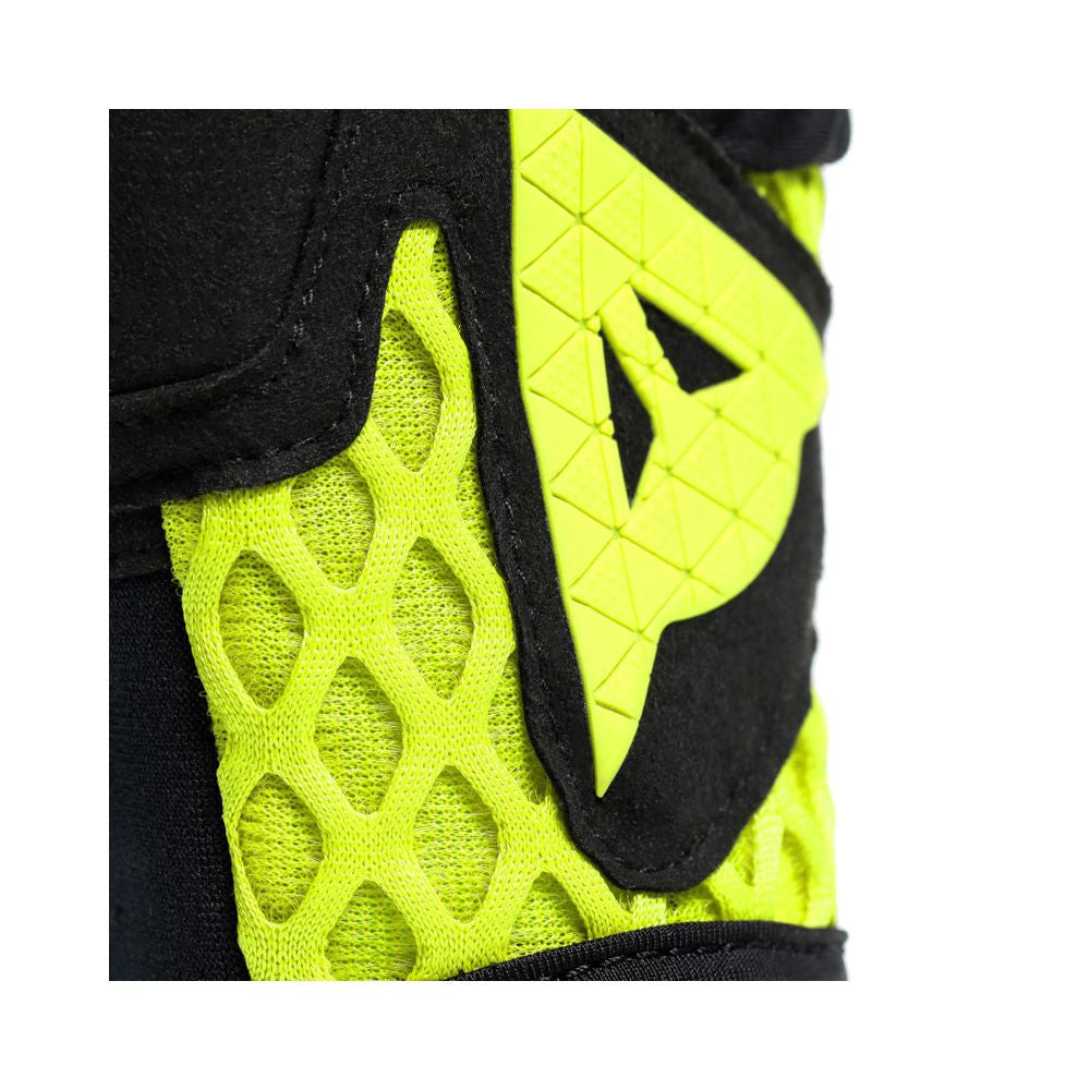 11_manusi-moto-textile-air-maze-unisex-black-fluo-yellow-23.jpg