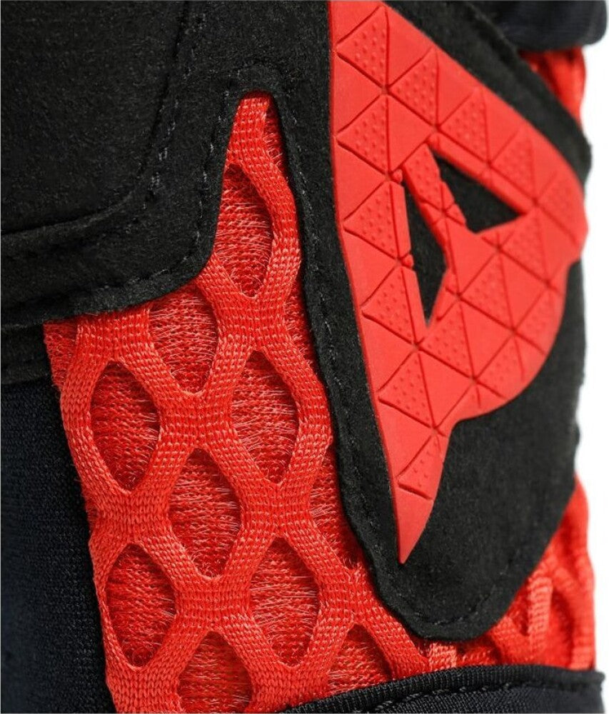 11_manusi-moto-textile-air-maze-unisex-black-red-23.jpg