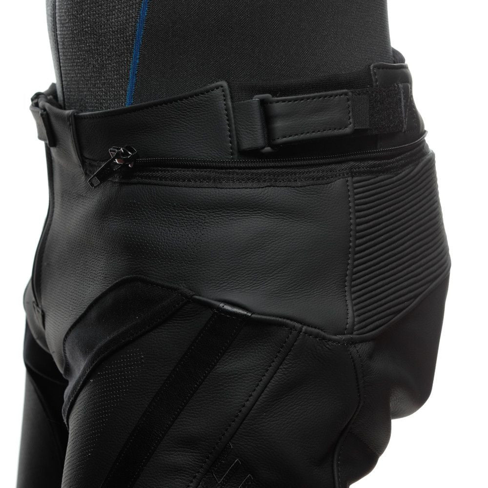 20_pantaloni-moto-piele-delta-4-perf-black-black-25.jpg