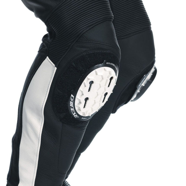 23_pantaloni-moto-piele-super-speed-black-white-25.jpg