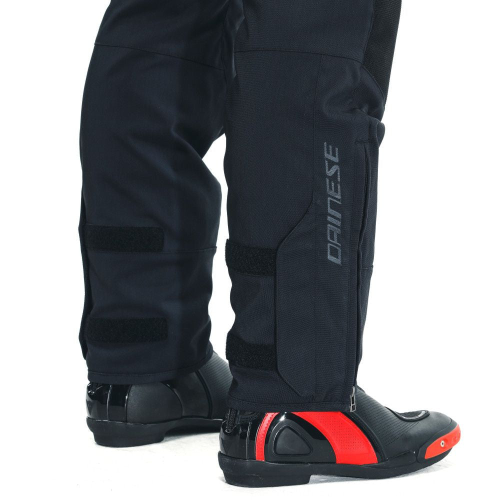 23_pantaloni-moto-textili-touring-carve-master-3-gore-tex-black-lava-red-25.jpg