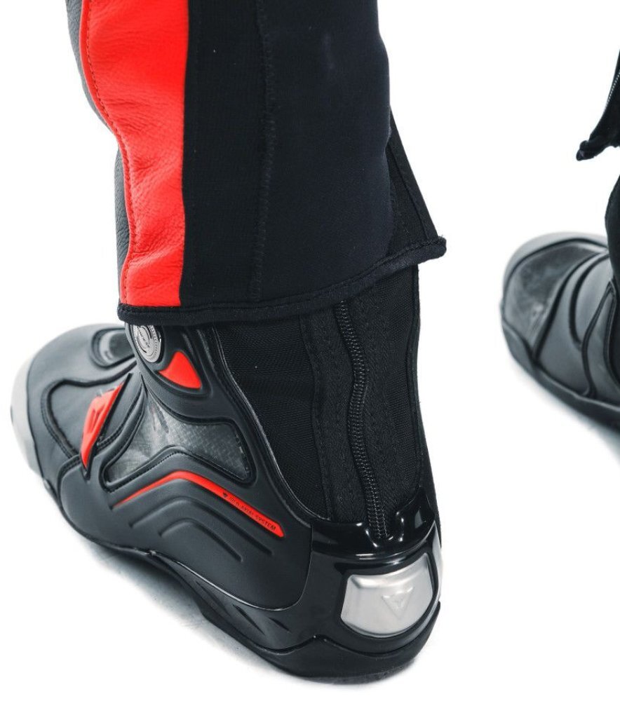 24_pantaloni-moto-piele-super-speed-perf-black-white-red-fluo-25.jpg