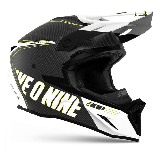 2_casca-snowmobil-altitude-20-carbon-fiber-3k-ece-hi-flow-storm-chaser-gloss-2022.jpg