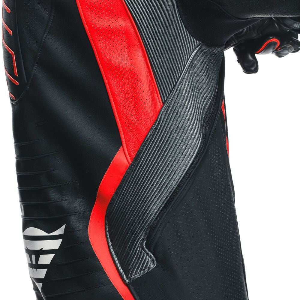 30_combinezon-moto-piele-audax-d-zip-1pc-perf-black-red-fluo-anthracite-25.jpg