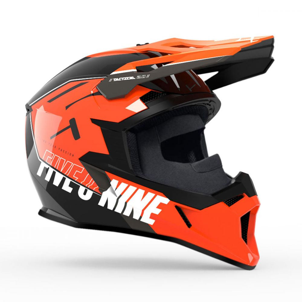 3_casca-snowmobil-tactical-20-with-fidlock-orange.jpg