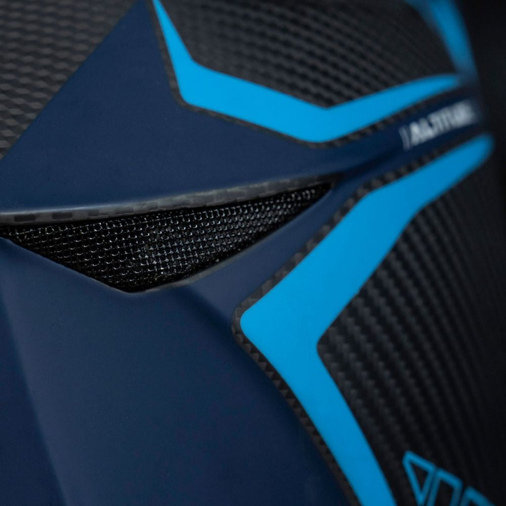 5_casca-snowmobil-altitude-20-carbon-fiber-3k-ece-hi-flow-cyan-navy.jpg