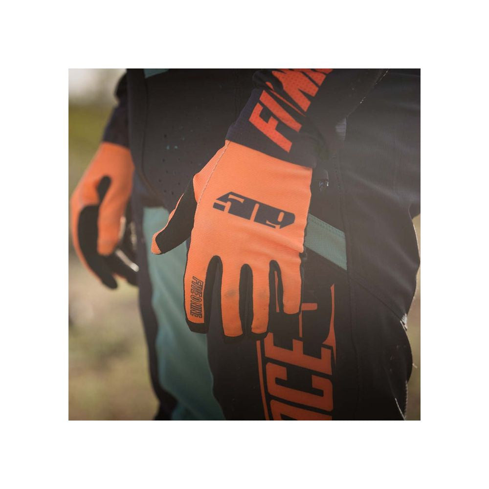 6_manusi-moto-mx-4-low-orange-22.jpg
