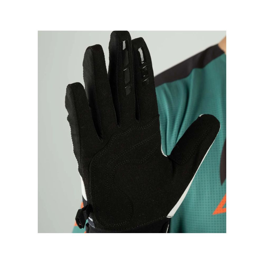 6_manusi-moto-mx-high-5-insulated-graydient-23.jpg