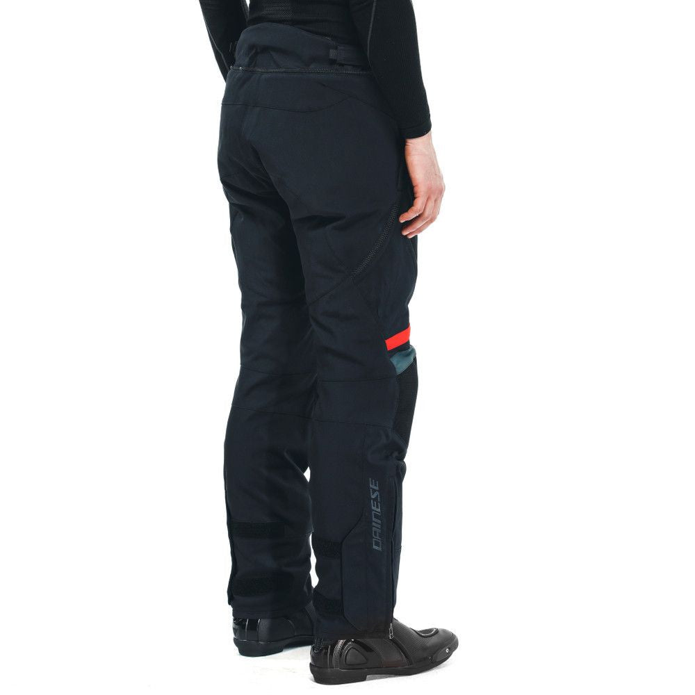 6_pantaloni-moto-textili-touring-carve-master-3-gore-tex-black-lava-red-25.jpg