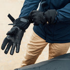 By City Tracer gloves black