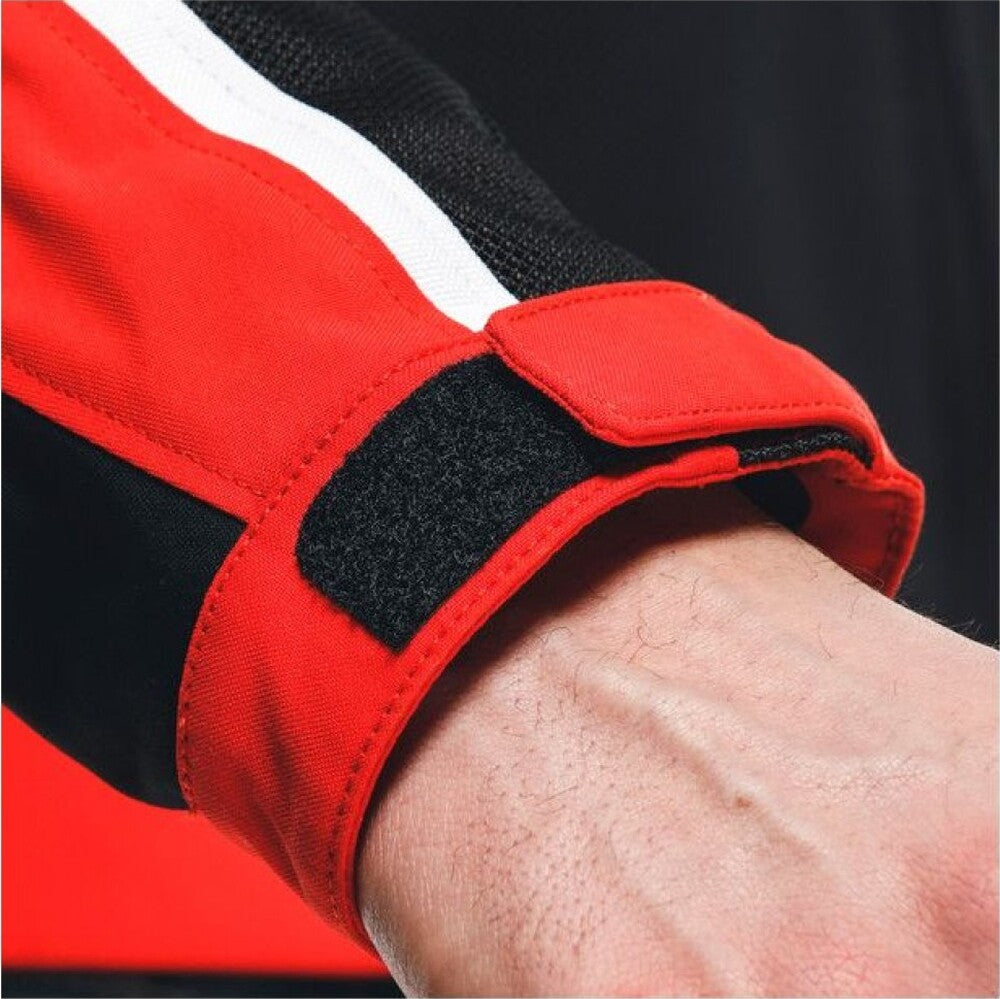 8_geaca-moto-textila-hydraflux-2-air-d-dry-black-lava-red-23.jpg