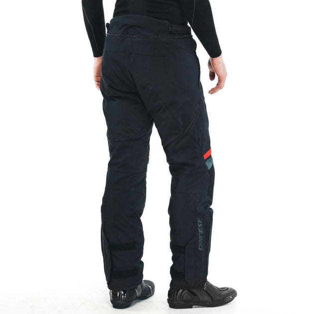 8_pantaloni-moto-textili-touring-carve-master-3-gore-tex-black-lava-red-25.jpg