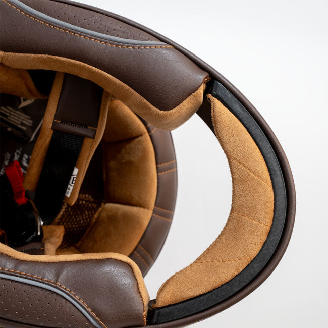 By City Roadster II helmet matt black