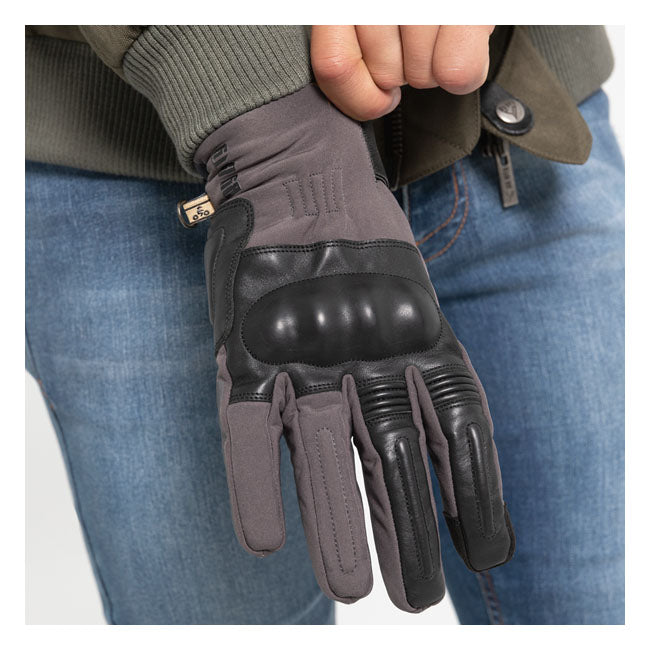 By City Artic gloves grey