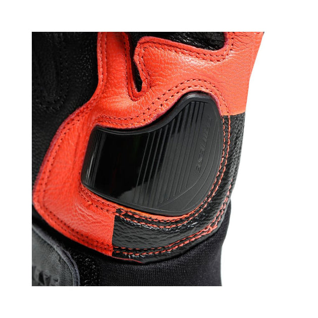 9_manusi-moto-textile-x-ride-black-fluo-red-23.jpg