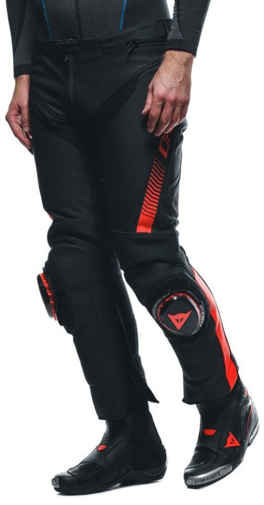 9_pantaloni-moto-piele-super-speed-black-red-fluo-25.jpg